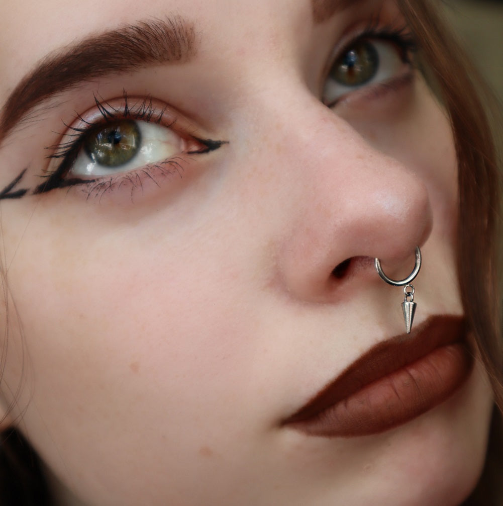 16G Dangle Spike Hinged Segment Septum Ring