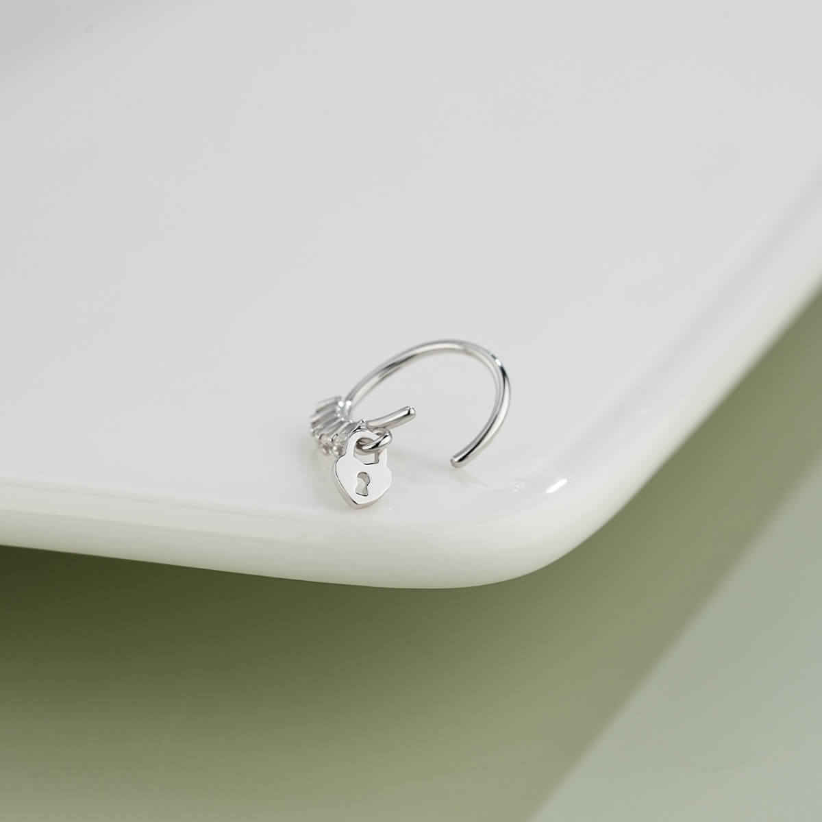 stainless steel lock nose ring