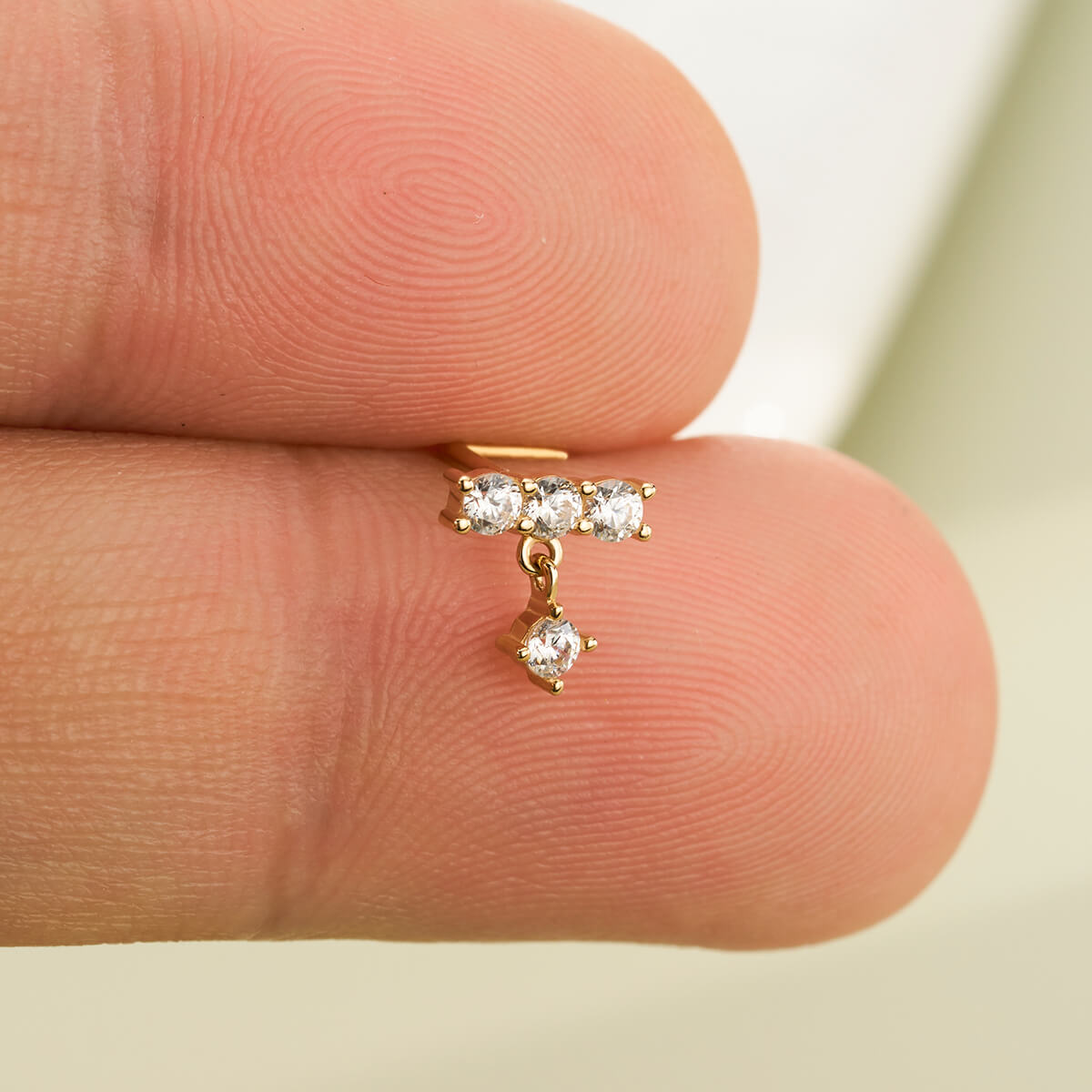 oufer triple CZ nose stud 