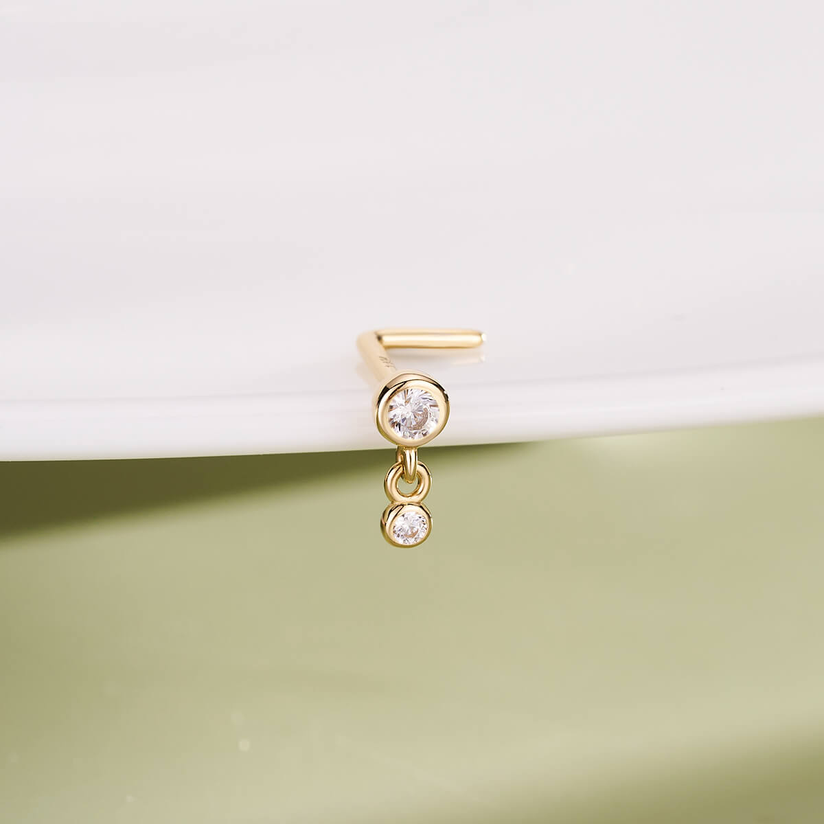 oufer dangle nose stud