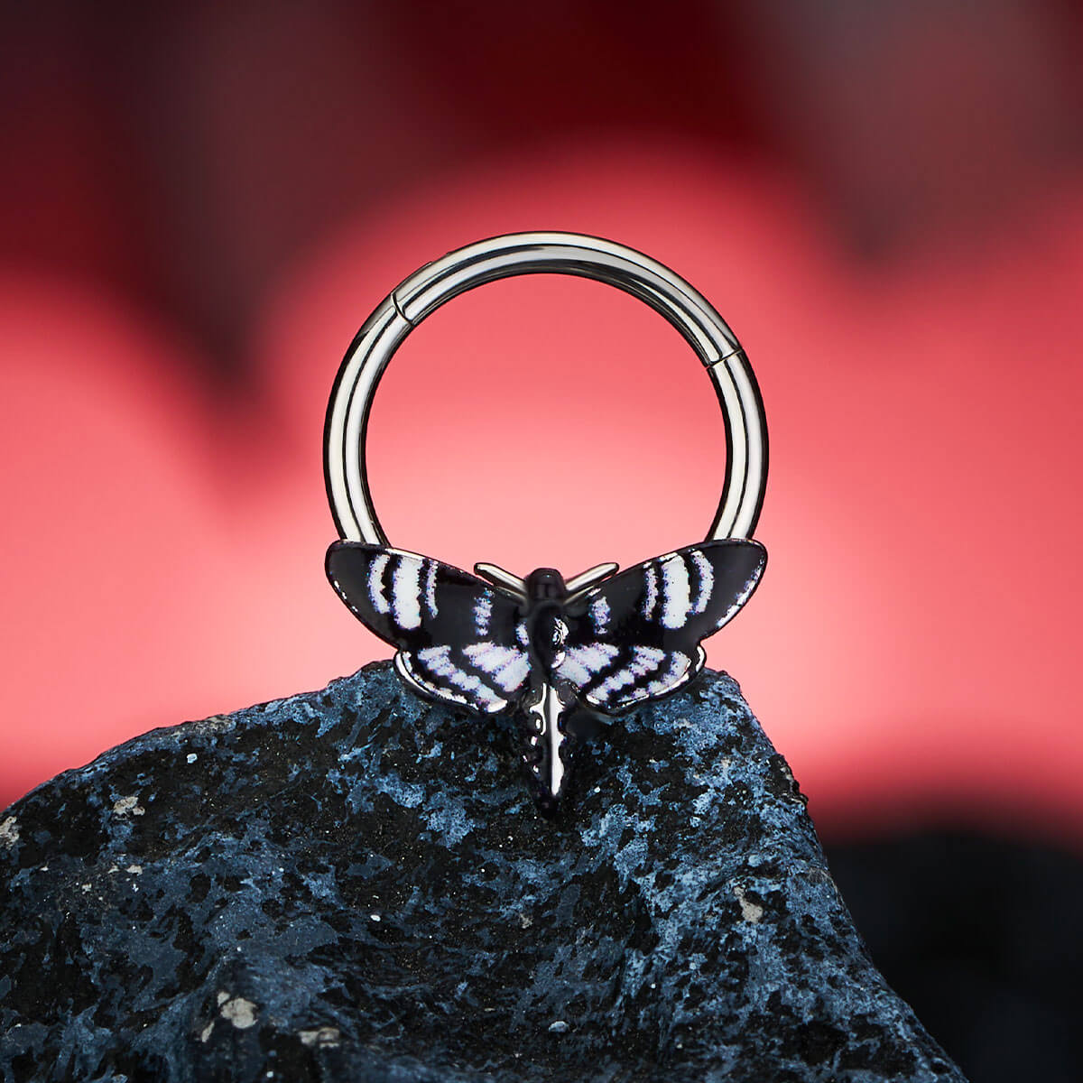 oufer moth septum ring