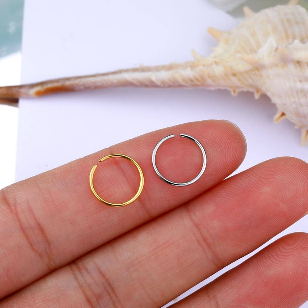 Seamless circular hot sale nose ring